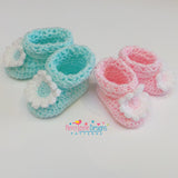 Flower booties crochet pattern
